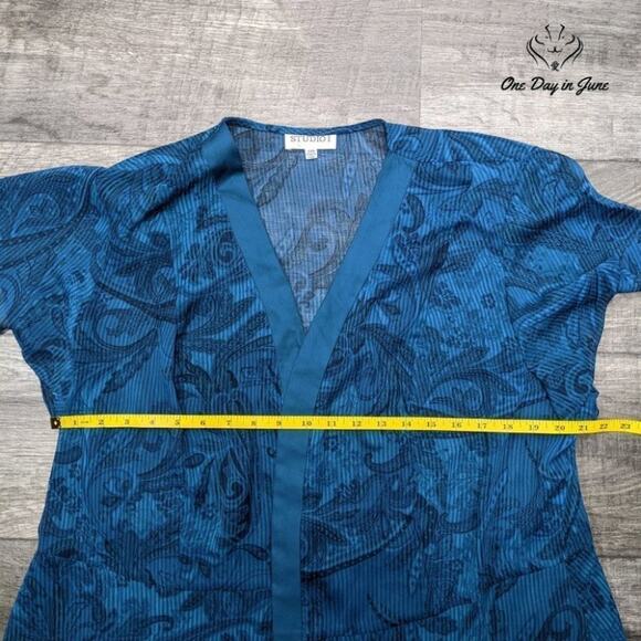 Studio I Sheer Short Sleeve Shoulder Pad Top Size 22W - Picture 2 of 5